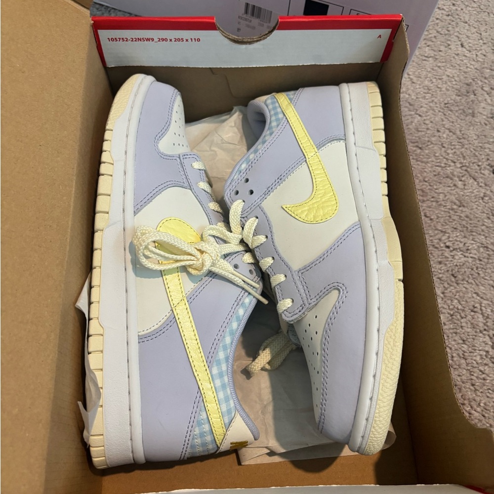 Nike Kids Sneakers in Light Blue and Pale Yellow